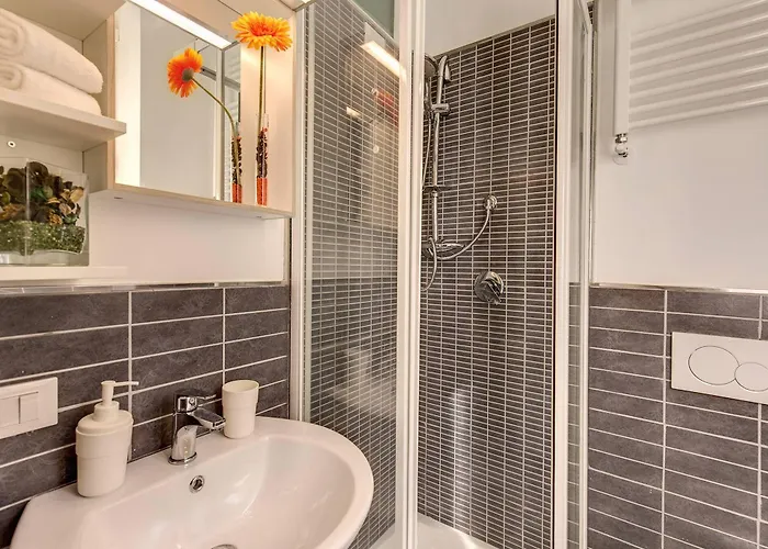 M&l - Caracalla Holiday Apartment